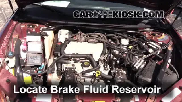 2001 Chevrolet Monte Carlo LS 3.4L V6 Líquido de frenos Controlar nivel de líquido